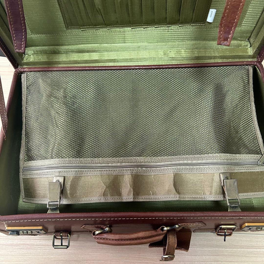 希少 ユーラシアsiffler(シフレ) ユーラシアトランク 豚本革