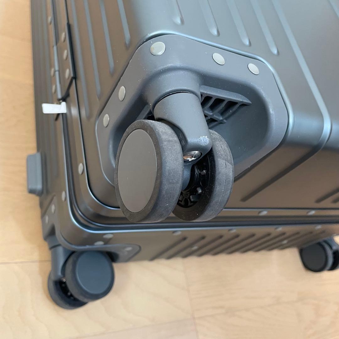 未使用✨　イノベーター　INV5811 70L SADONA SAGE GRAY