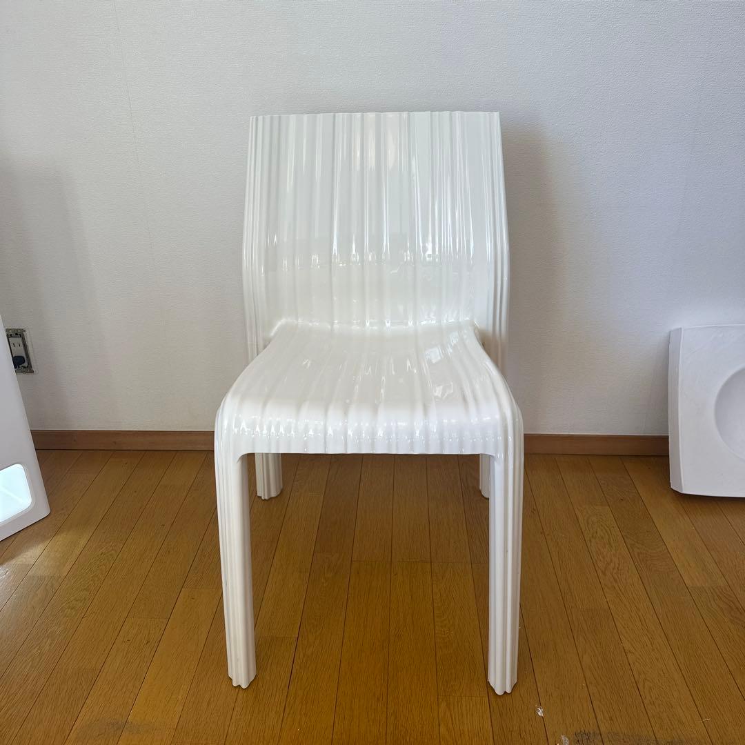 Kartell Frilly カルテル フリーリー グロッシーホワイト チェア