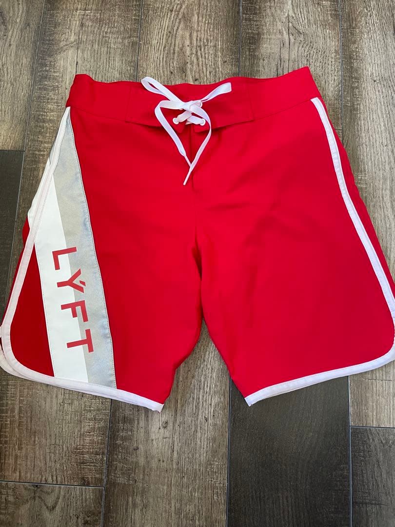 LYFT サーフパンツ　レッド　XSサイズ