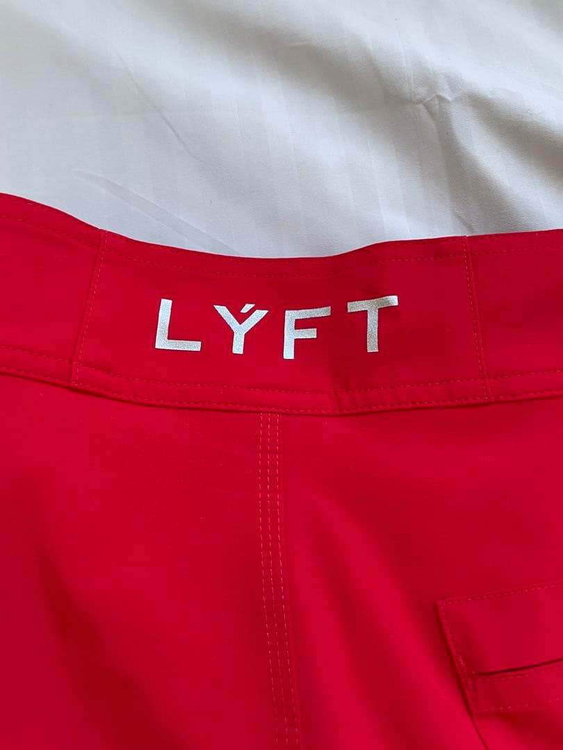 LYFT サーフパンツ　レッド　XSサイズ