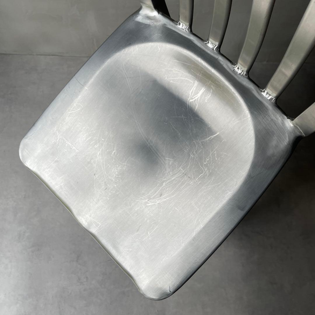 ネイビーチェア　アルミニウム製　バースツール　ハイチェア　シルバー　軽量