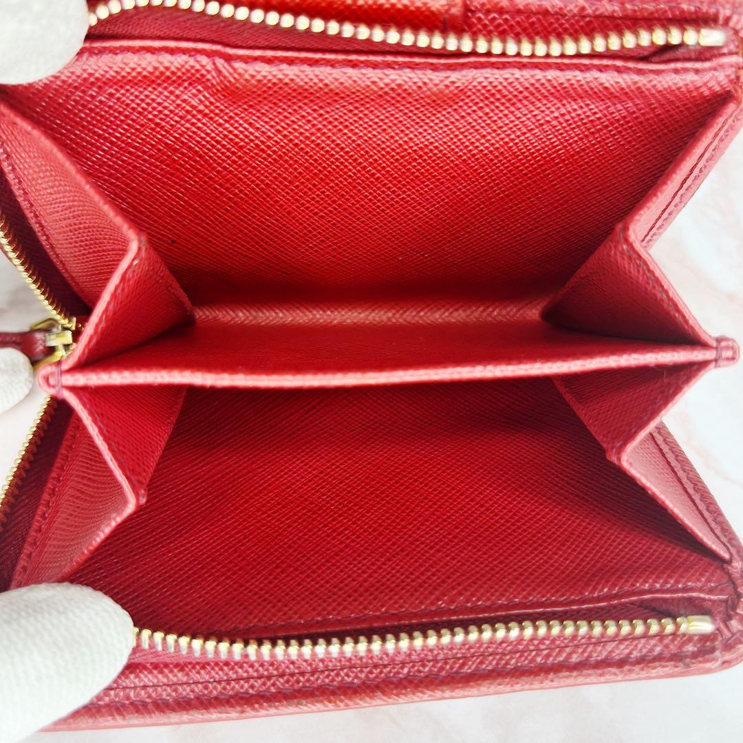 【美品】PRADA 二つ折り財布　折り財布57