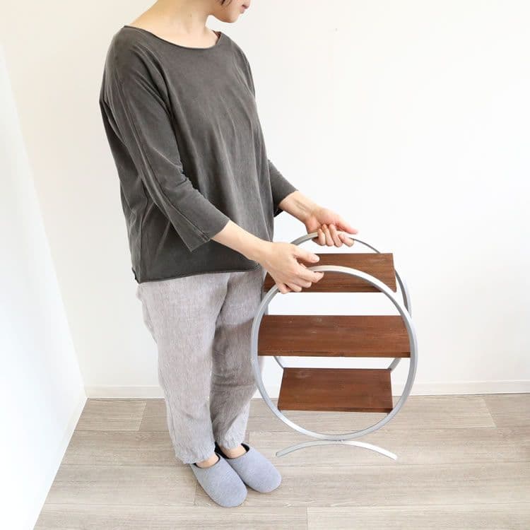 3段ディスプレイシェルフ