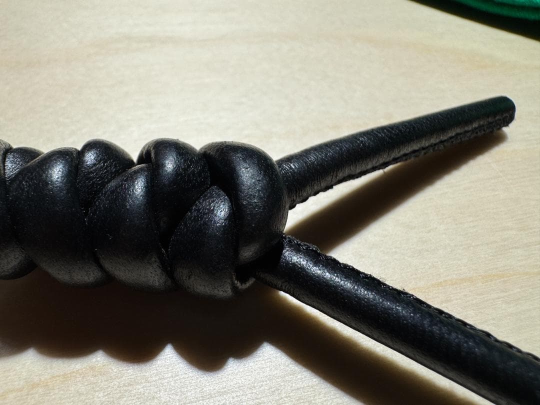 BOTTEGA VENETA ボッテガヴェネタ トライアングル キーリング ネロ