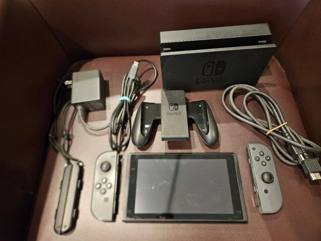 Nintendo Switch 初期型本体 + 付属品一式