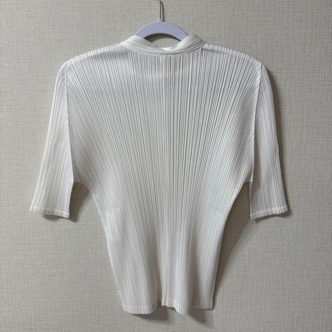 プリーツプリーズ　イッセイミヤケ　半袖シャツ　ホワイト　サイズ3