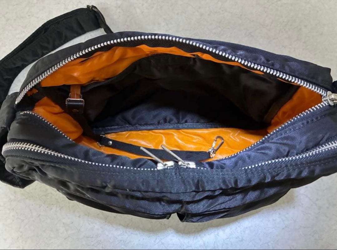 【美品】PORTERポーター吉田カバンタンカーショルダ ーバッグブラックLサイズ