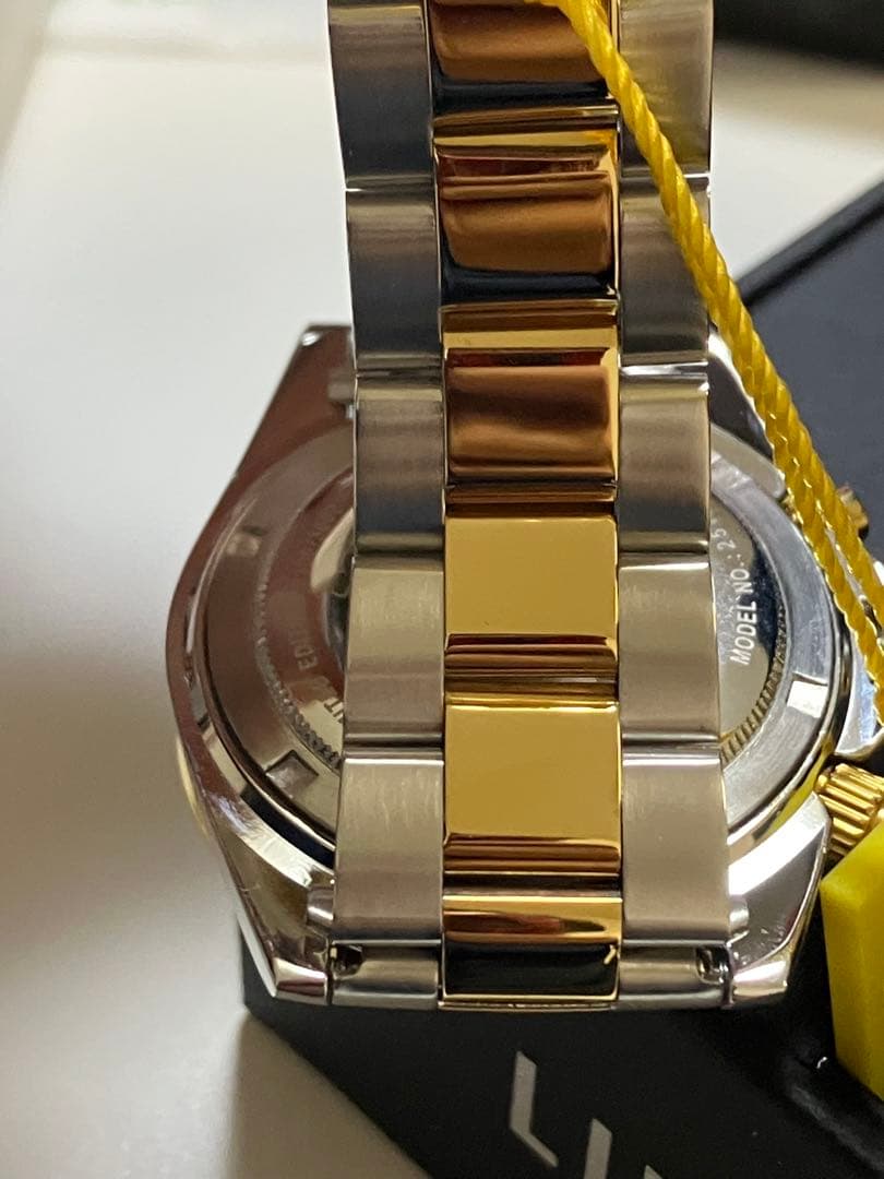 Disney mickey ミッキーマウス　INVICTA　腕時計　ディズニー