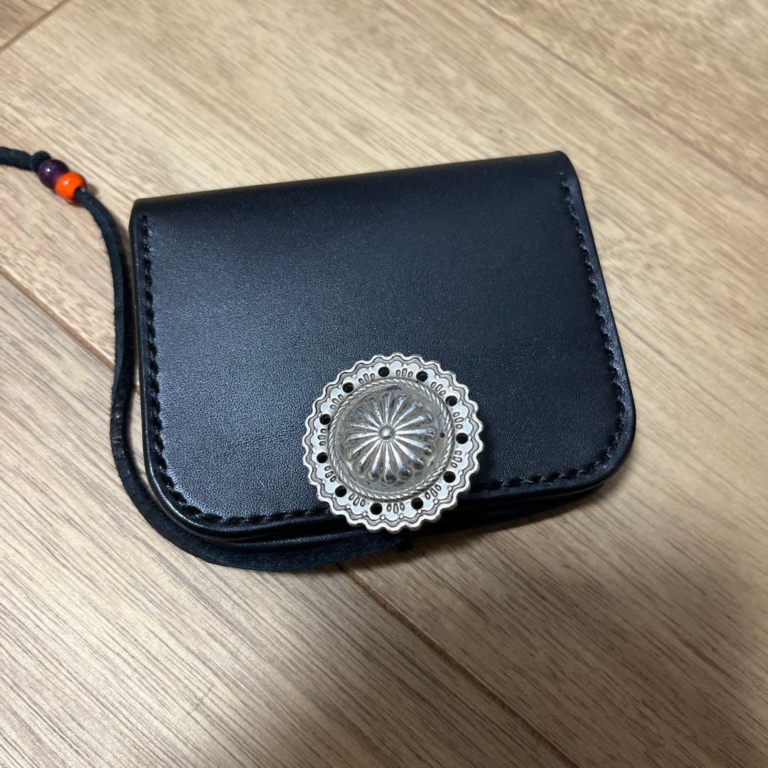 フラワーコンチョ　ハンドメイド　ケース　ブラック