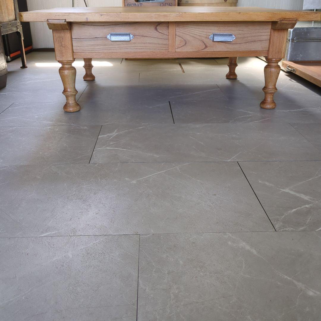 アンティークろくろ脚無垢材　パイン材ローテーブル大型　4杯引き出し対面式文机