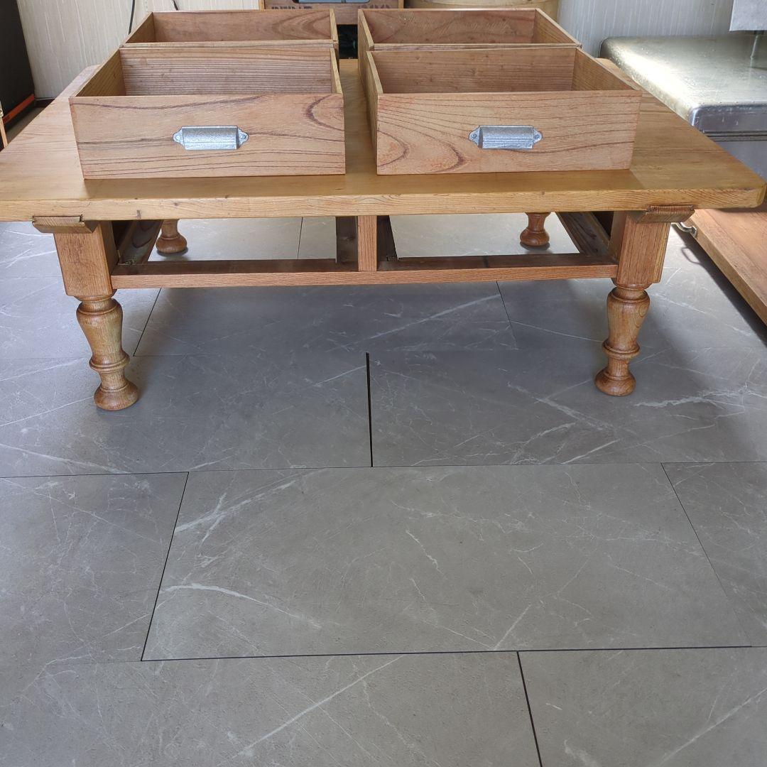 アンティークろくろ脚無垢材　パイン材ローテーブル大型　4杯引き出し対面式文机