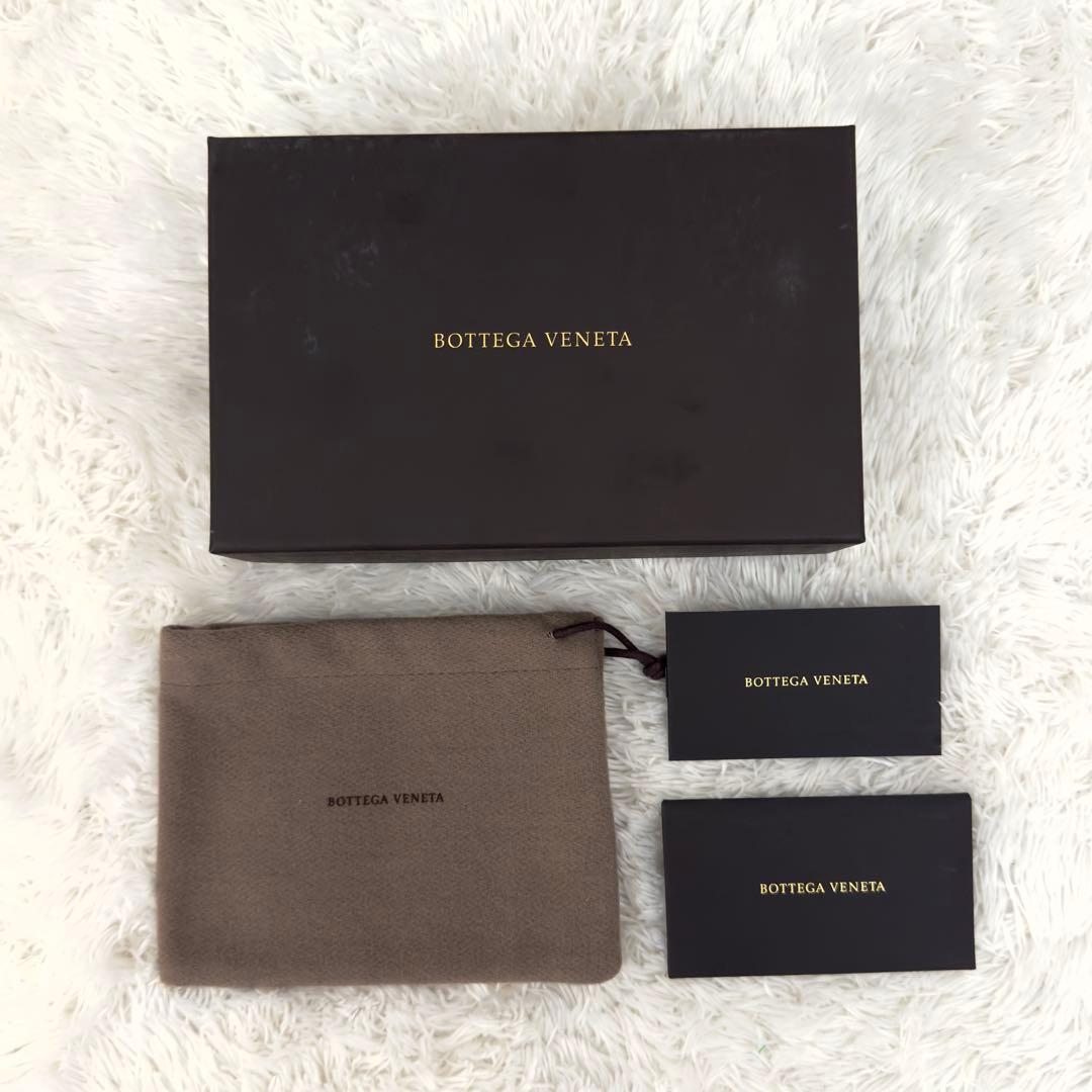 新品同様✨RFID内蔵 BOTTEGA VENETA イントレ マネークリップ