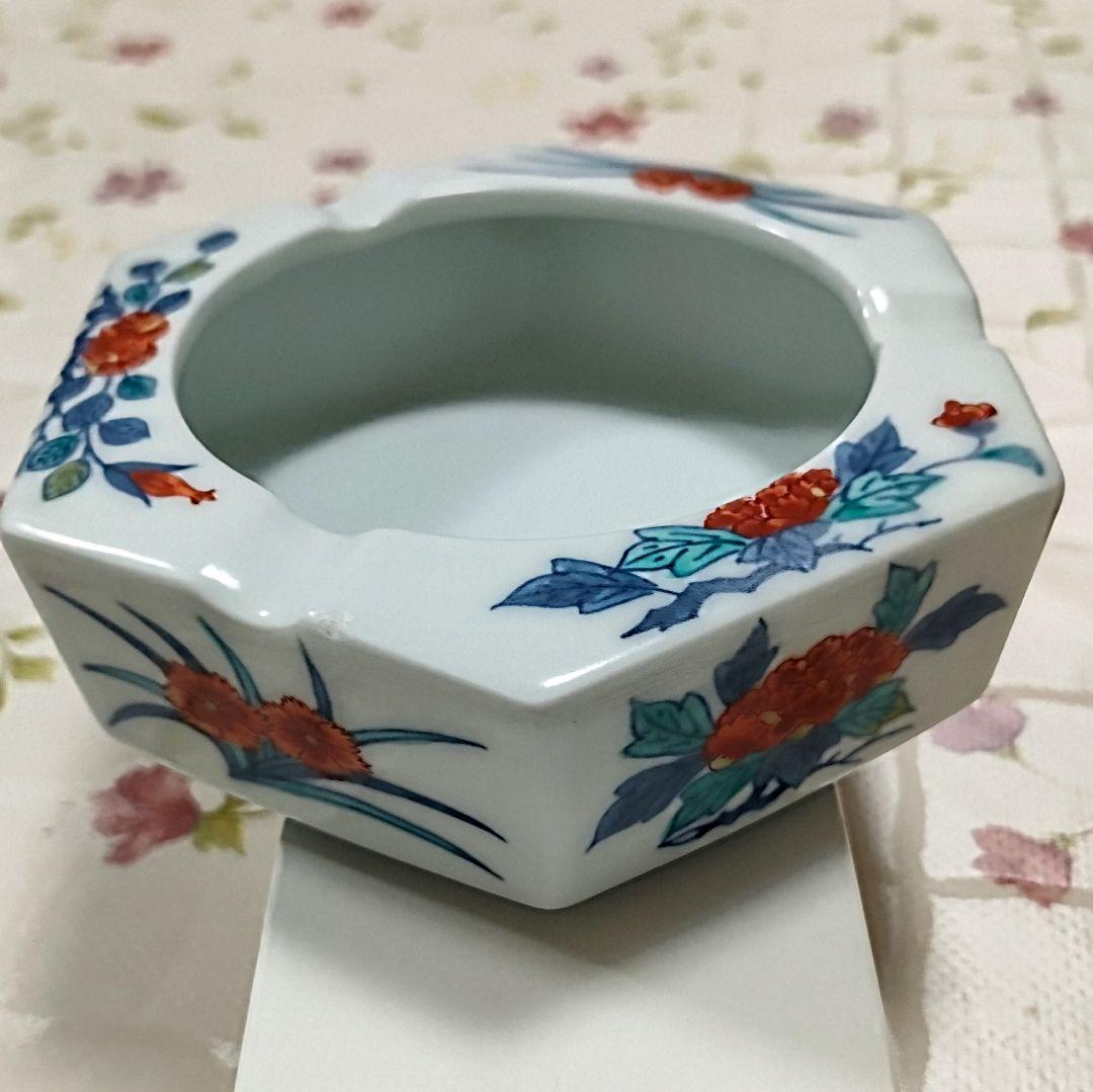 ●5230#0113　今泉今右衛門(人間国宝)　錦花絵 灰皿　0309