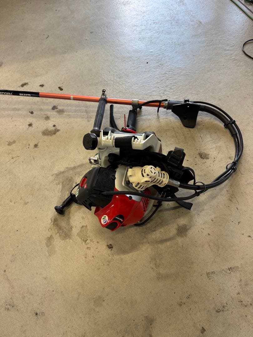 c*a様 ZENOH BKZ275 エンジン草刈り機　美品