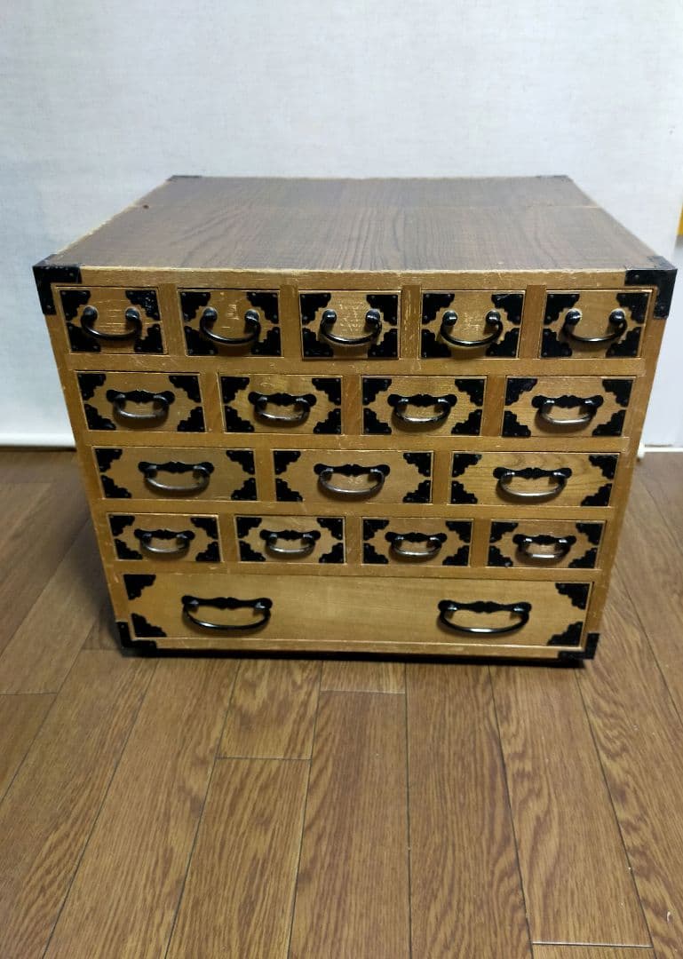 昭和レトロ　薬棚 収納 小分け 小物入れ 小箪笥 裁縫箱 薬箱 アンティーク棚