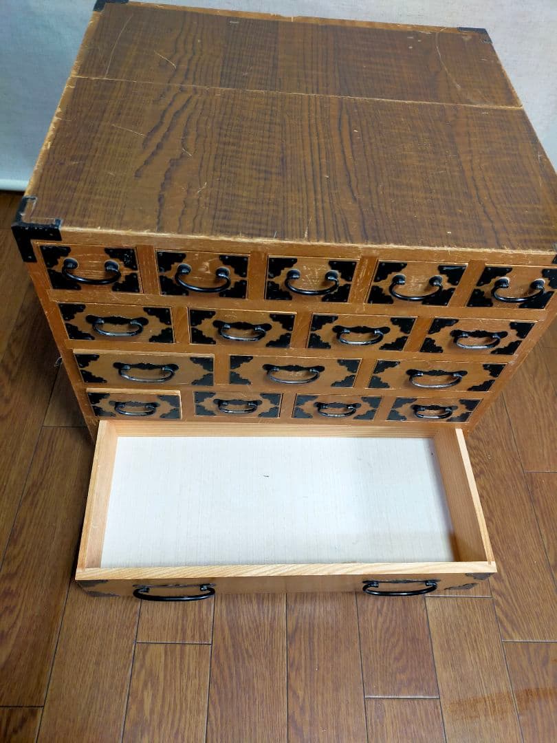 昭和レトロ　薬棚 収納 小分け 小物入れ 小箪笥 裁縫箱 薬箱 アンティーク棚