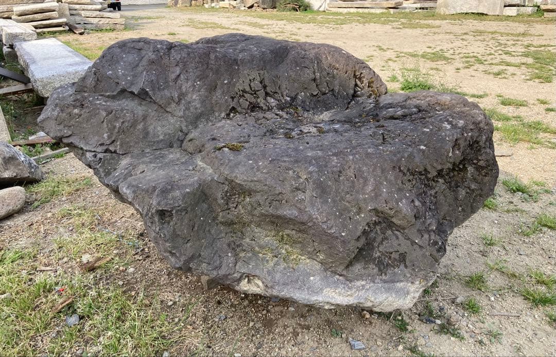 貴船石二段石　景石