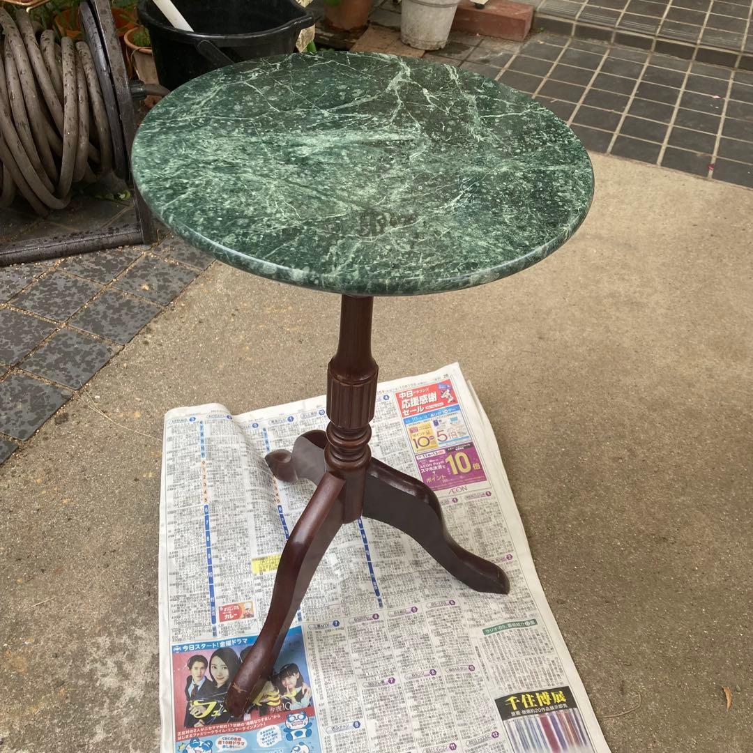 サイドテーブル　大理石　丸型　グリーン系　家具　インテリア　レトロ　モダン