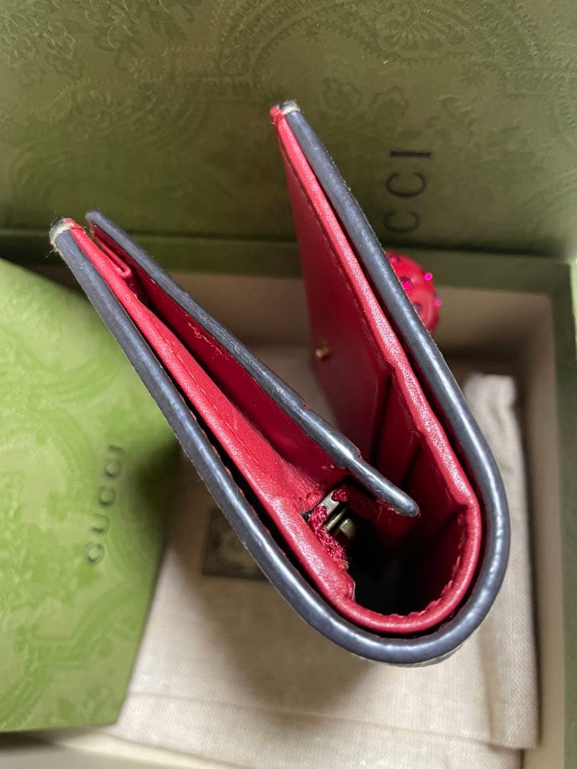 ❤️GUCCI❤️二つ折り財布 チェリー装飾
