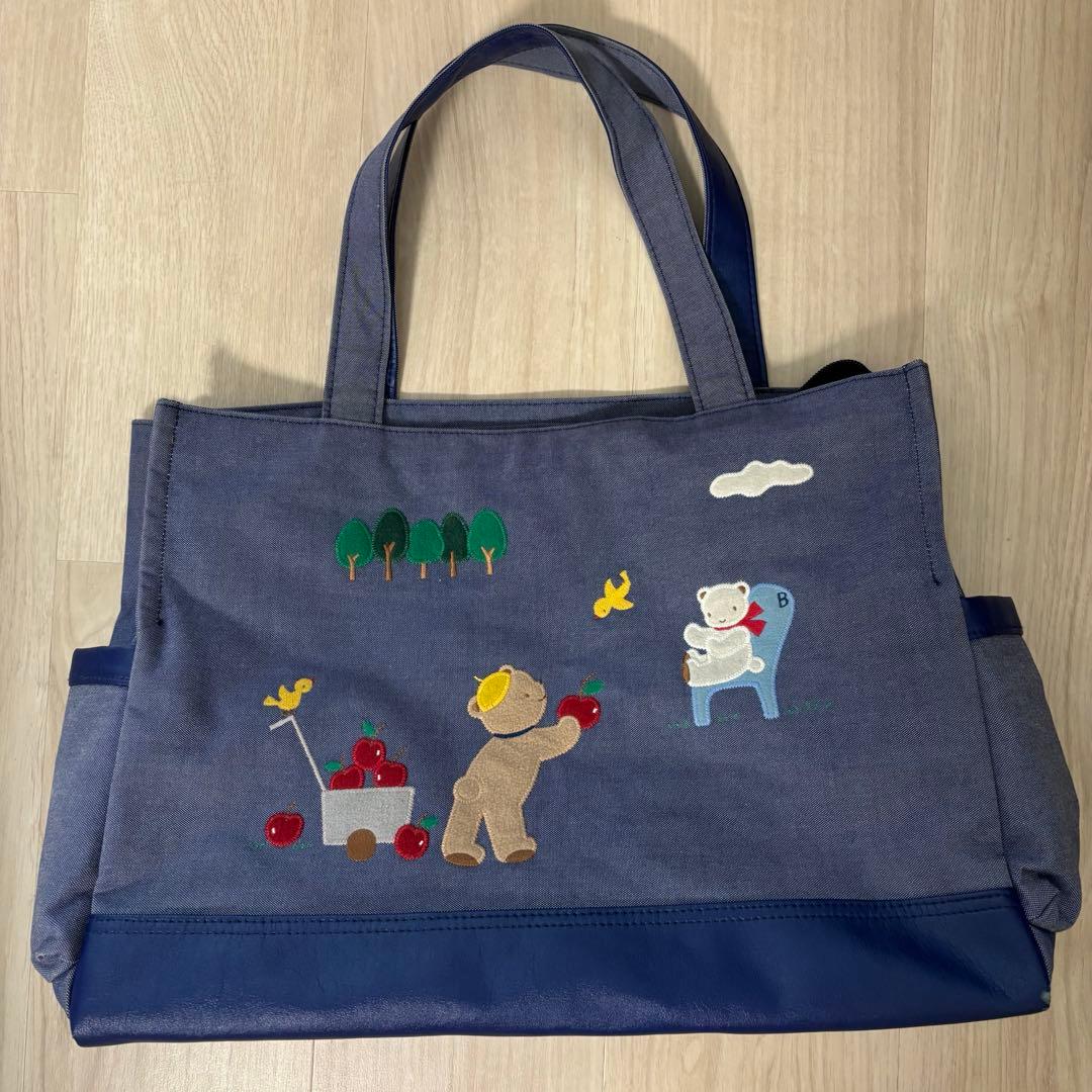 ファミリアfamiliarデニム刺繍マザーズバッグ　トートバッグ