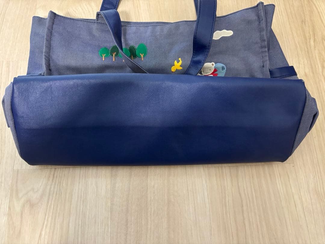 ファミリアfamiliarデニム刺繍マザーズバッグ　トートバッグ