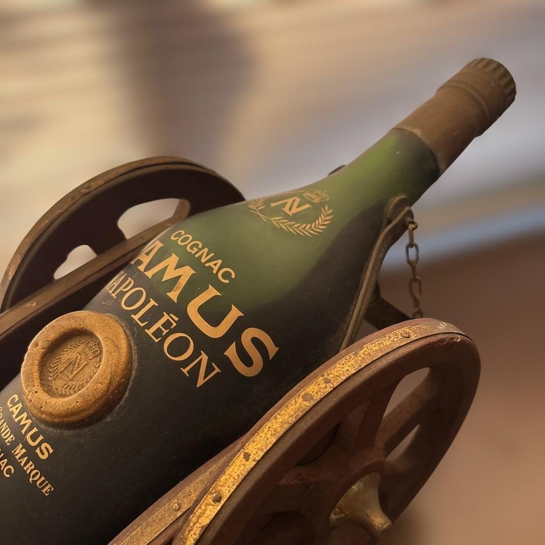 カミュナポレオンコニャック　砲台付き　古酒