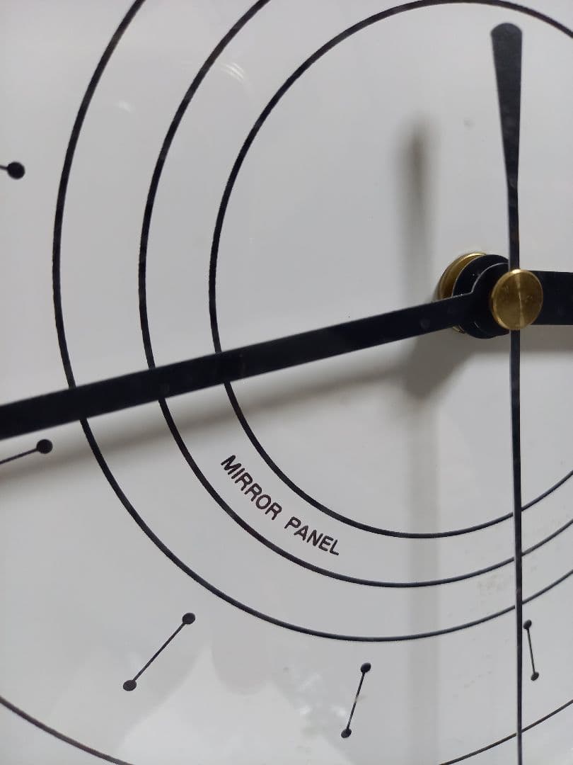 希少　1980's　サイバー　デザイン　スペースエイジ　ピンク　ネオン　クロック