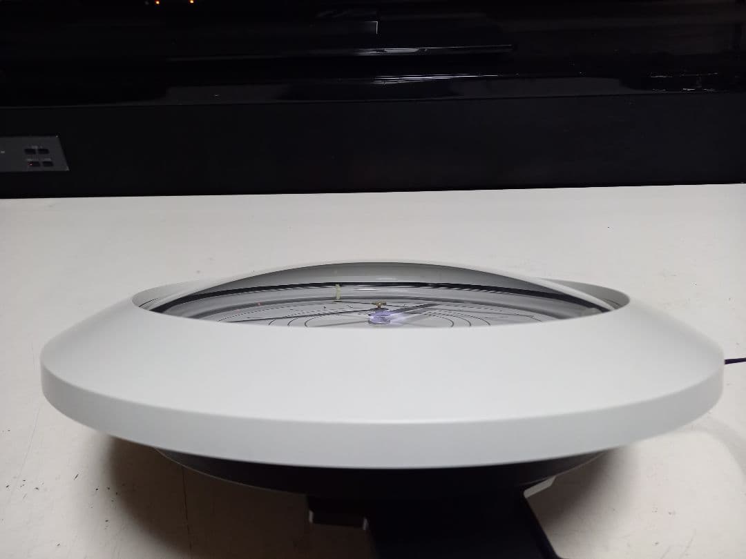 希少　1980's　サイバー　デザイン　スペースエイジ　ピンク　ネオン　クロック