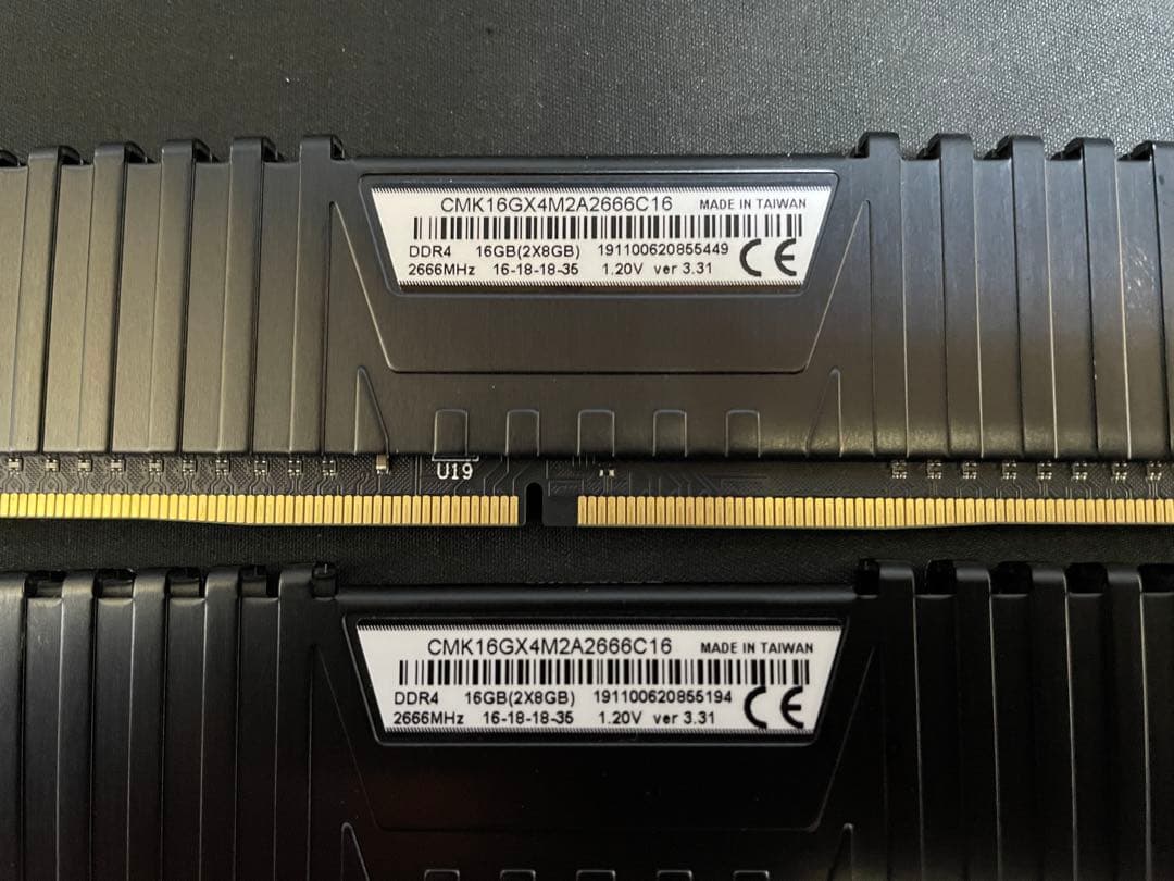 W*D様 コルセア メモリ 32GB 2 x 8GB 2組 DDR4 2666