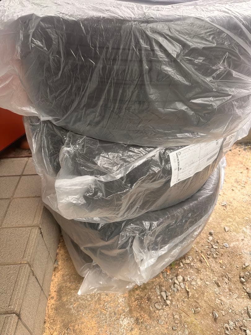 s*9様 245/35ZR20 2本と255/35/20が2本合計4本