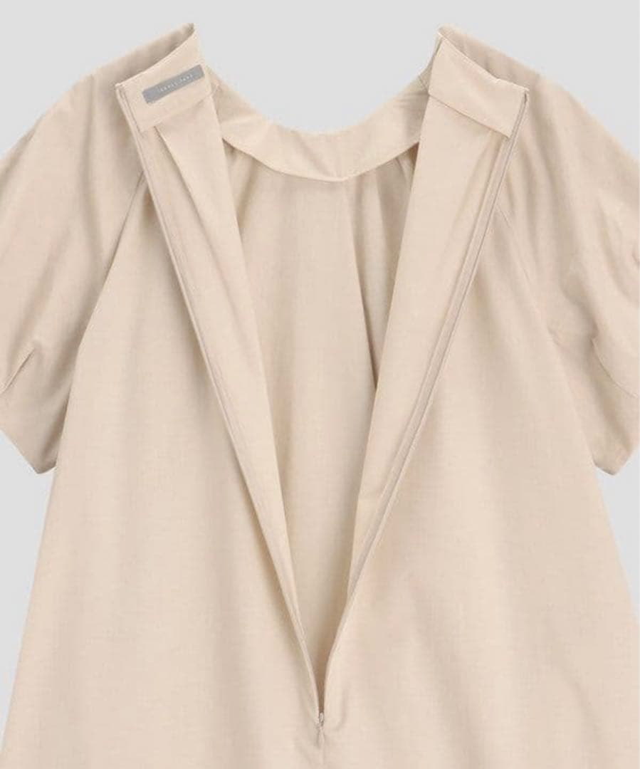 2月まで出品　値札付新品　セール特価80パーオフ　セオリーリュクス　ワンピース