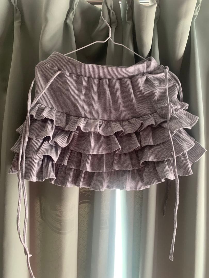 pium ドーリーフリルカットソーセットアップ