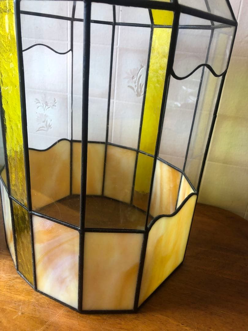 H ステンドグラス　ドーム型　鳥籠風　バードケース　アンティーク調　ガラスケース