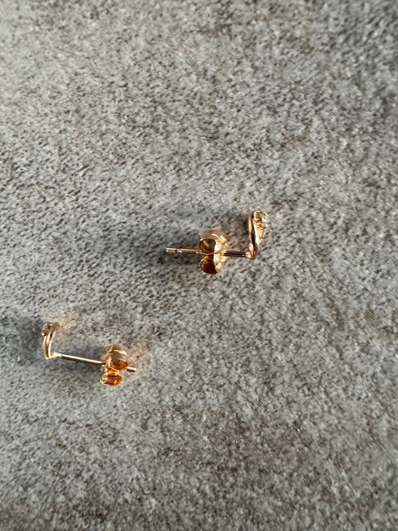 セカンドピアス　take upゴールドピアス