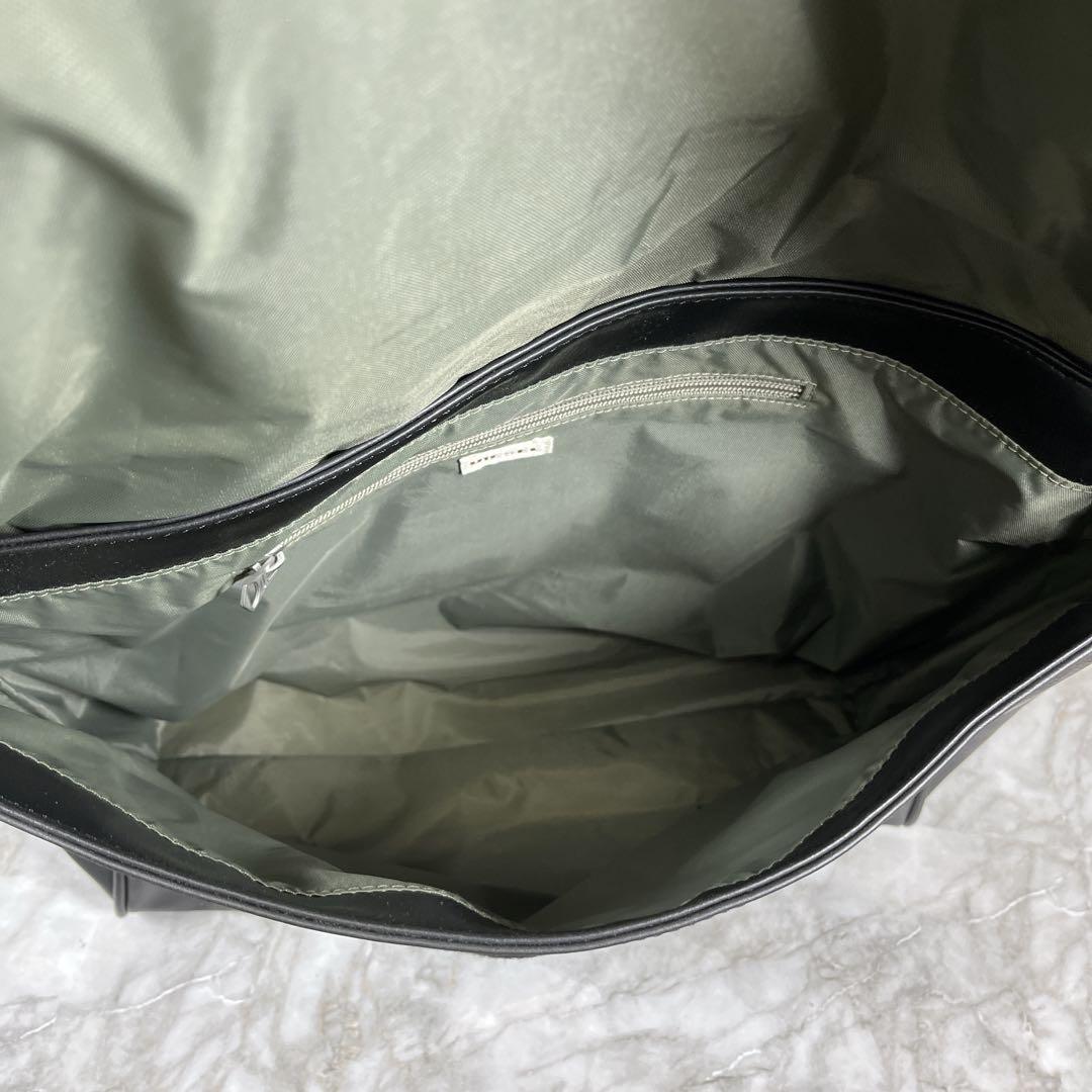 DIESEL ディーゼル ブレイブマン レザー ショルダーバック　A4 ブラック