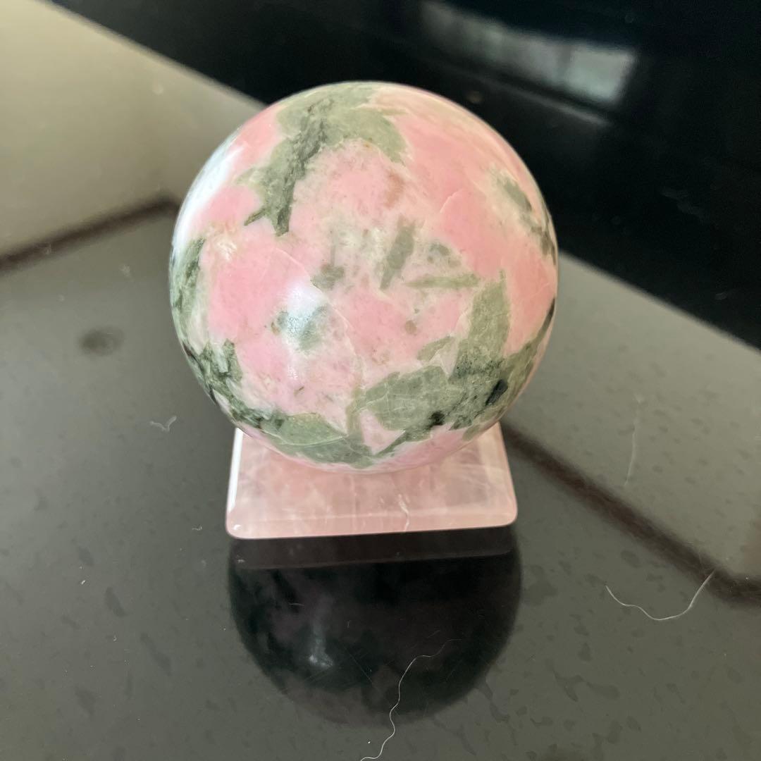 ベティさま専用ピンクオパール とグリーントルマリンの共生　スフィア　C19