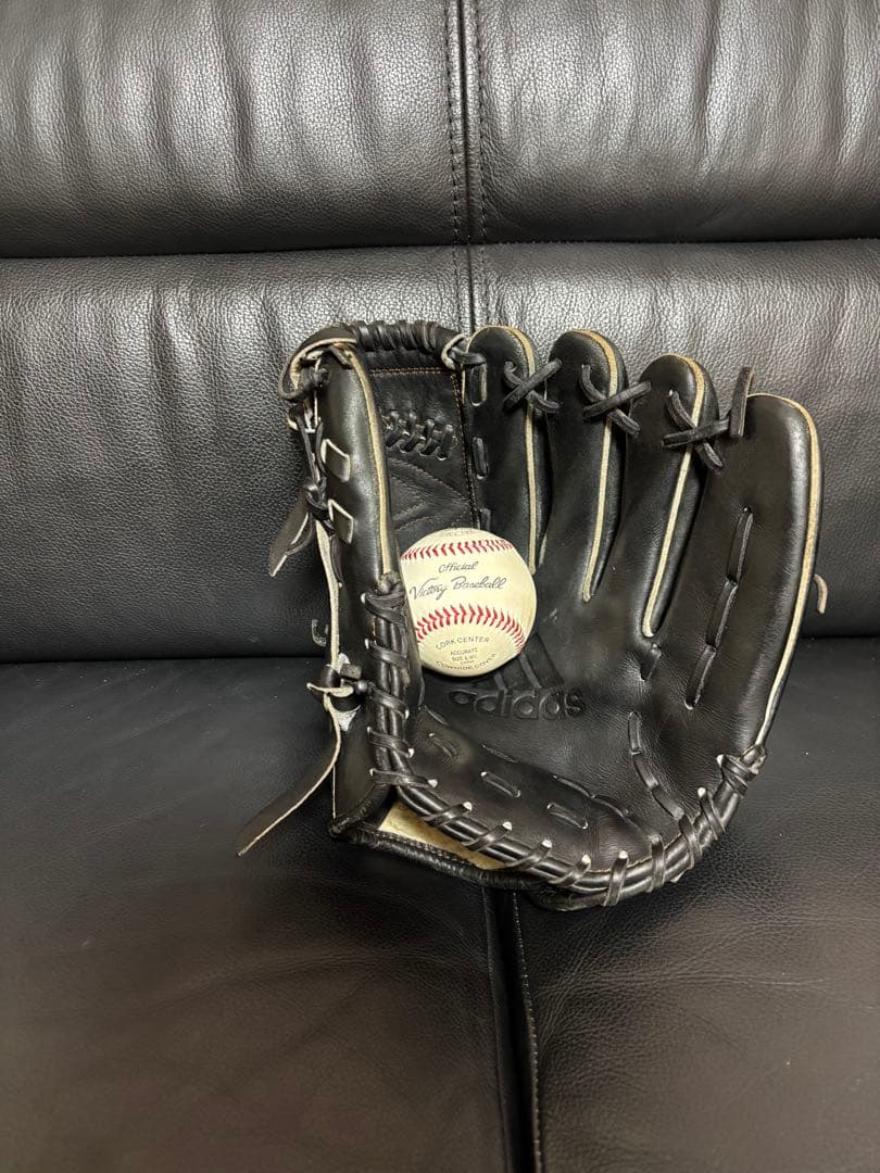 た*ま様 アディダス硬式ピッチャー用グラブ