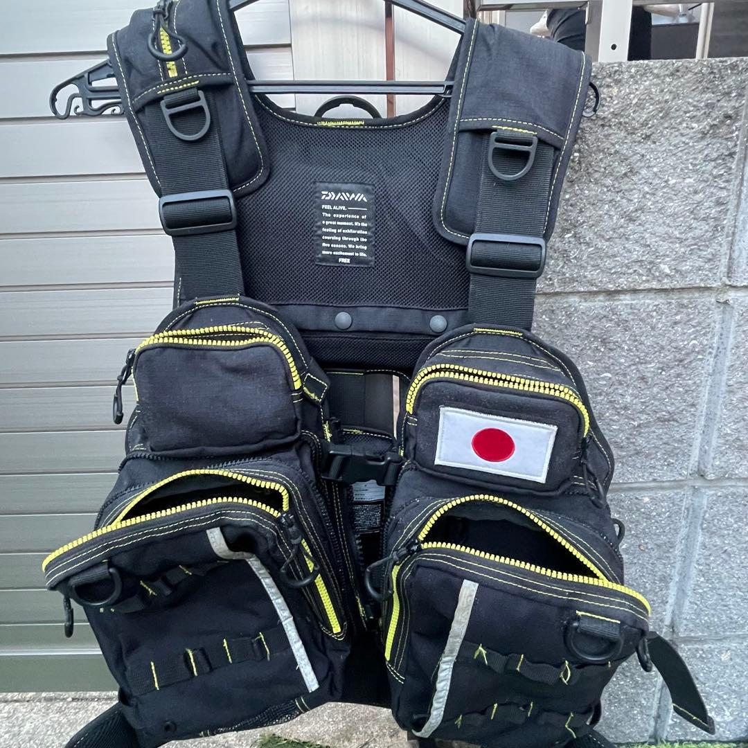 ダイワ フローティングベスト イエロー
