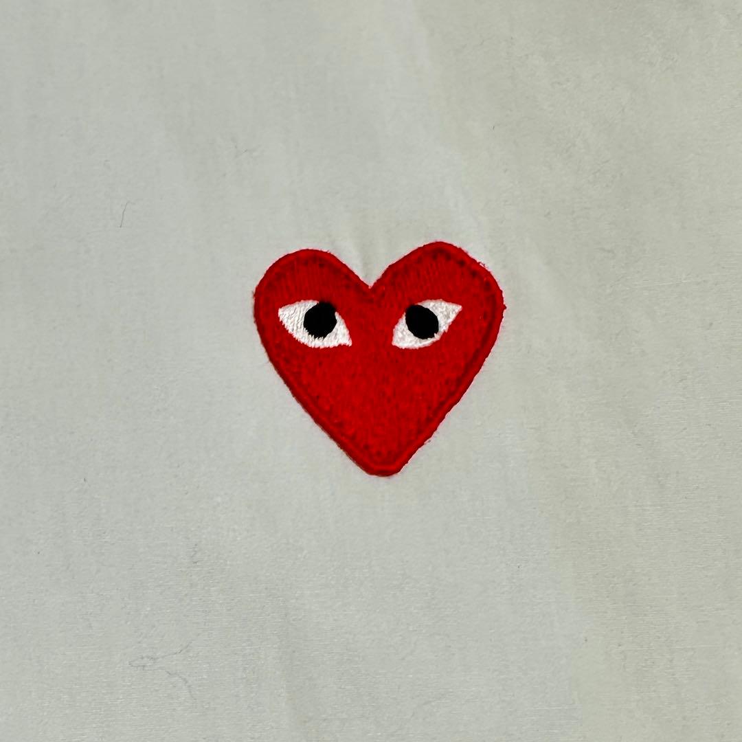 美品✨メンズM プレイコムデギャルソン　白シャツ　ハートロゴ刺繍　ホワイト　長袖