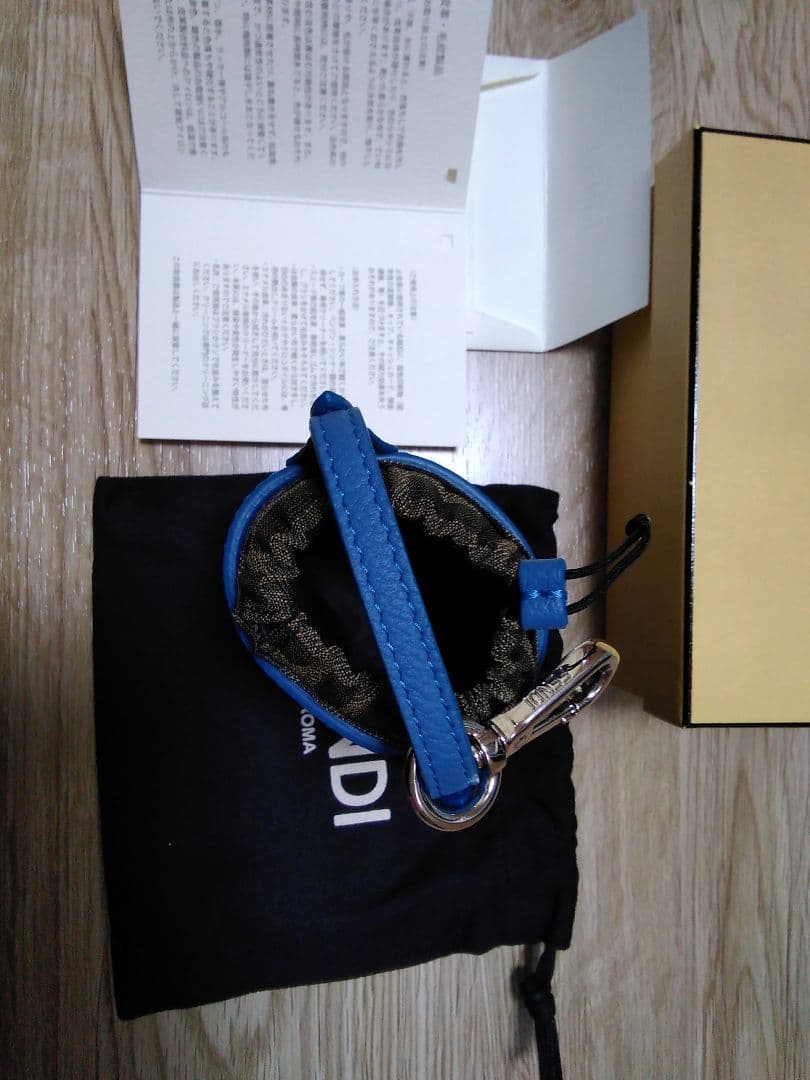フェンディ FENDI バッグチャーム キーホルダー 新品