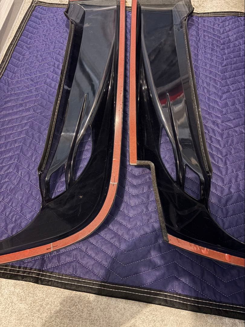 UDトラックス　クオン　バイザー