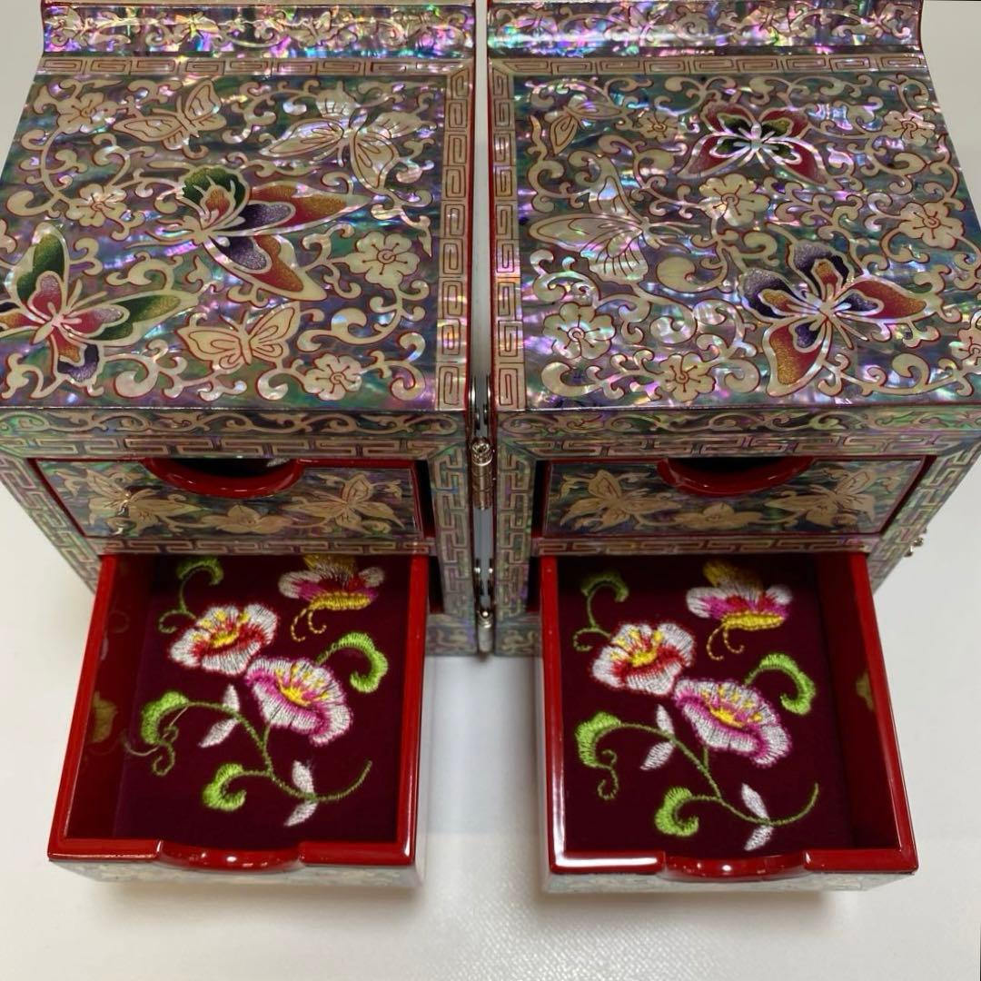 【新品】　韓国　螺鈿　微細ピンク系 宝石箱 伝統工芸　漆塗り 1点 ミニ箪笥