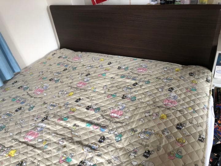 セミダブルベッド(マットレス付き)