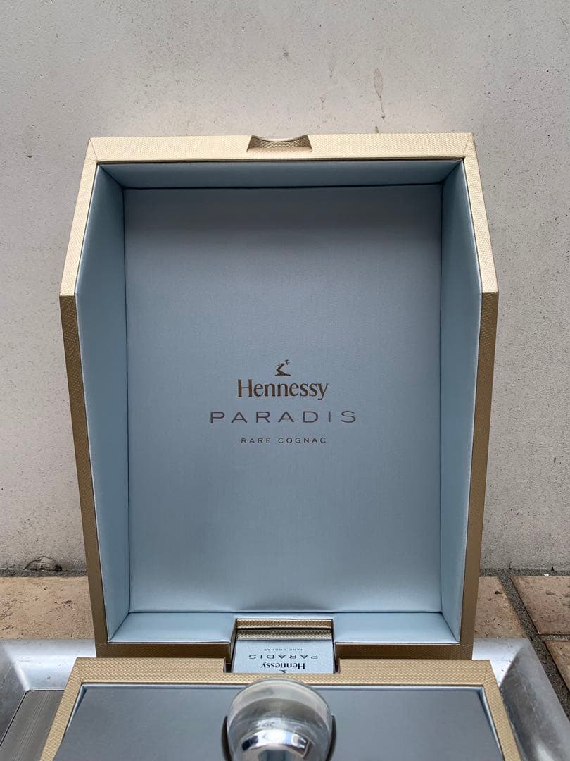 箱付・正規品 ヘネシー パラディ Paradis 700ml 未開封