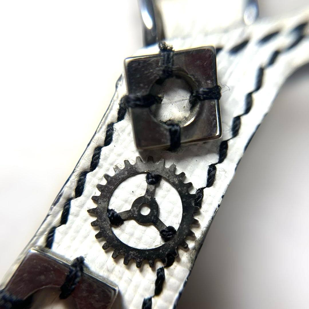 【正規品】PRADA 『Y』レザー イニシャル キーチェーン