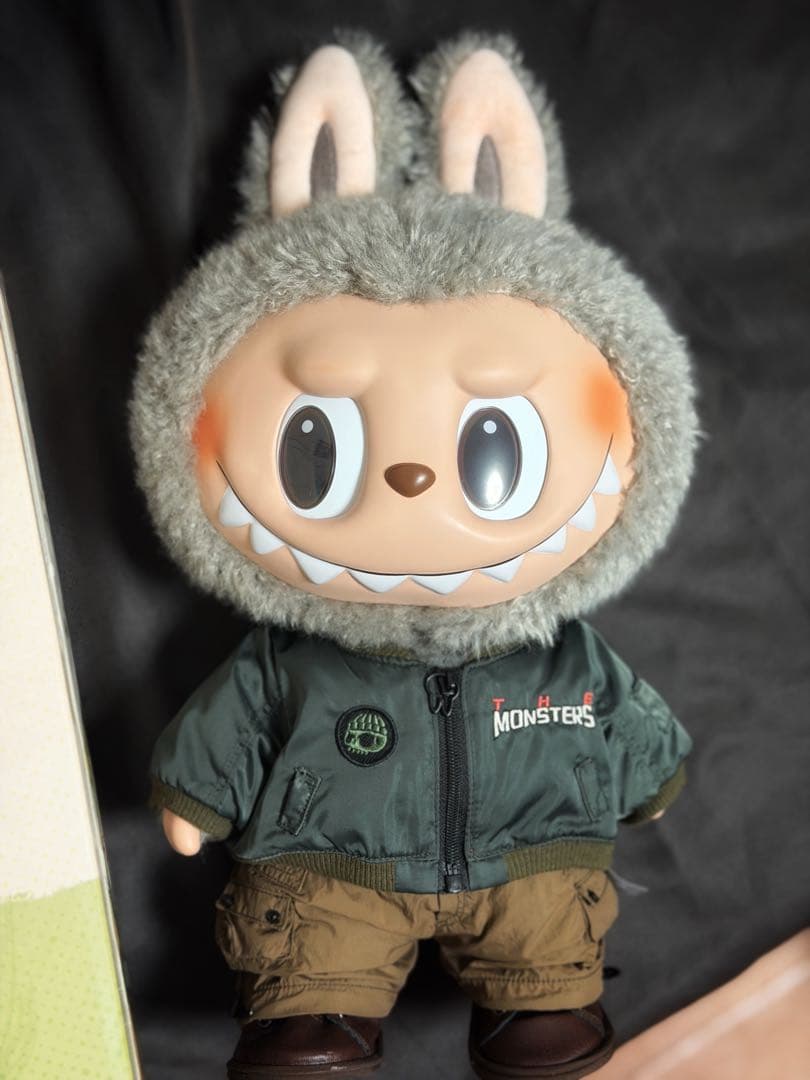 専用ページ　ラブブ Jump for joy Popmart 正規品　1-1