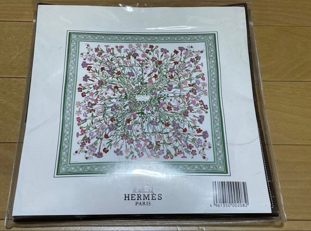 超希少　オールド　HERMES エルメス カレ　大判スカーフ 花柄　シルク　新品