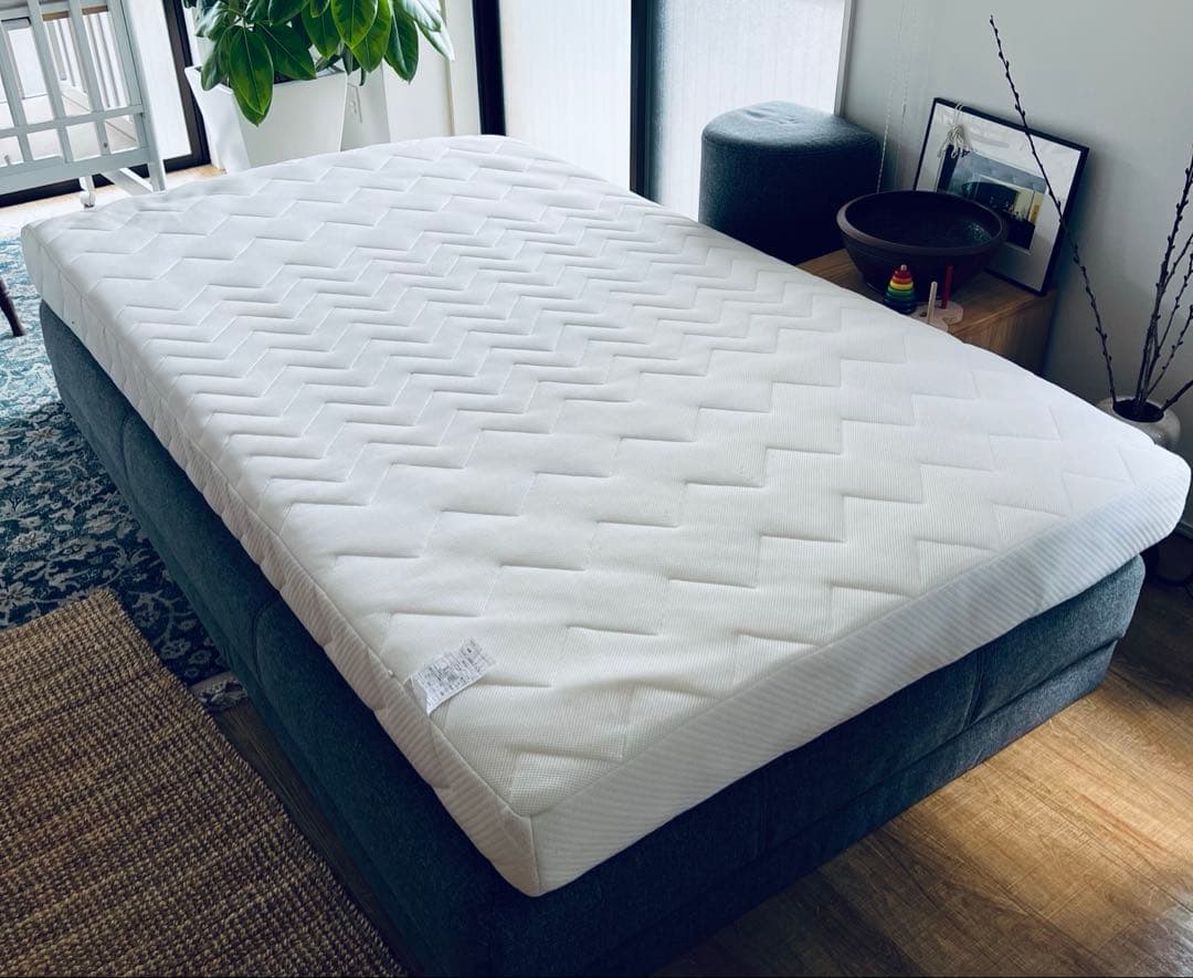 美品 雲のやすらぎ プレミアムマットレス セミダブル120cm x 200cm