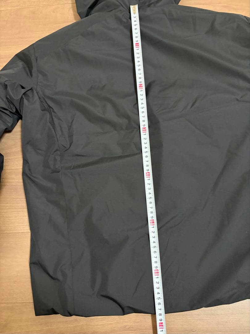 アークテリクス　アトムフーディ　AR Mサイズ　試着のみ　黒